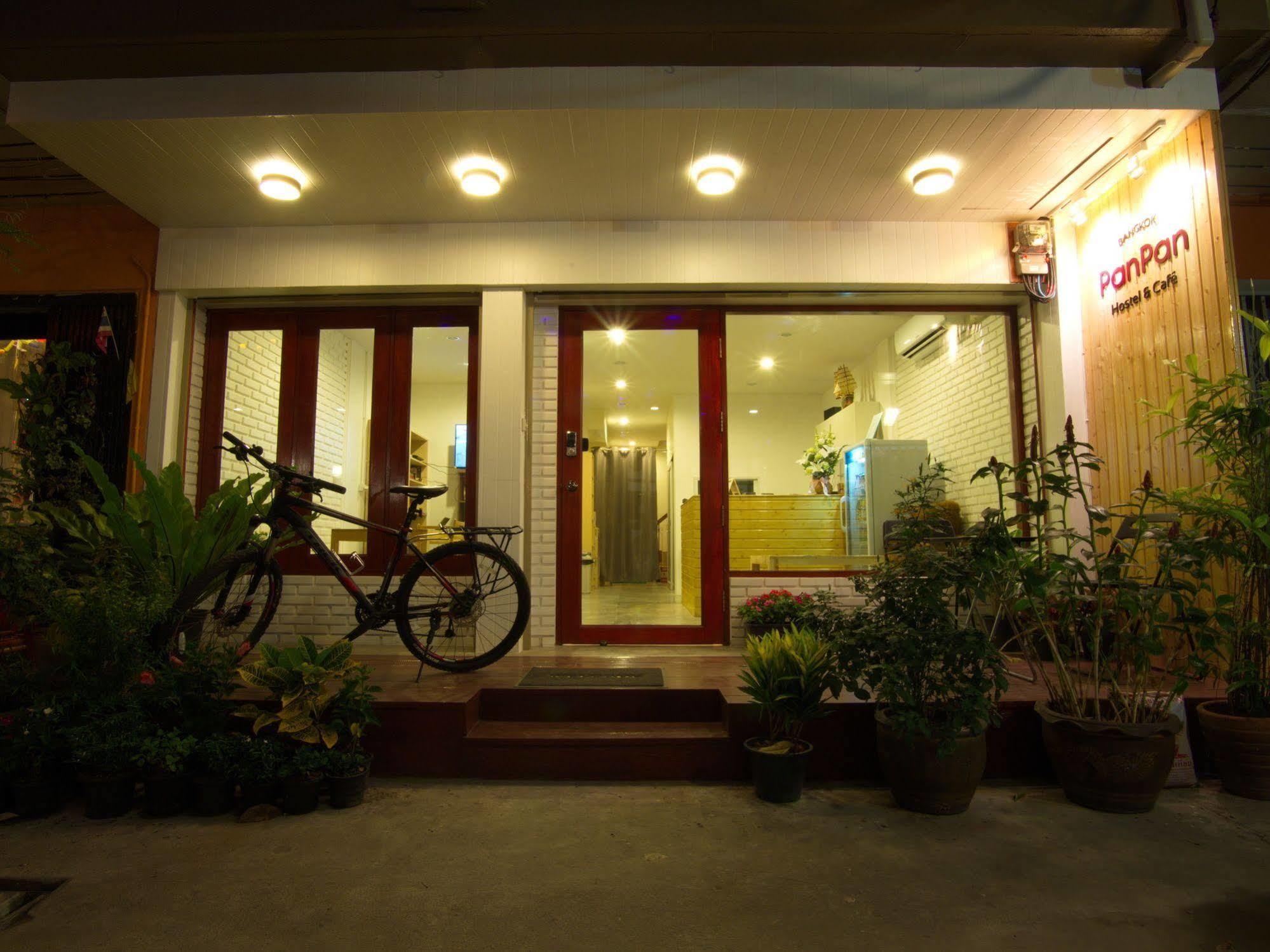 Panpan Hostel Banguecoque Exterior foto